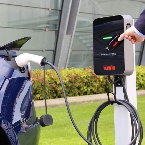 Telwin SISTEMA DI RICARICA PER AUTO ELETTRICHE MASTERCHARGE 370 230V COD. 893001 - immagine 3