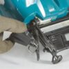 Makita SPARACHIODI A BATTERIA 18V DBN600ZJ , CON 1 PACCO DI CHIODI OMAGGIO - immagine 5
